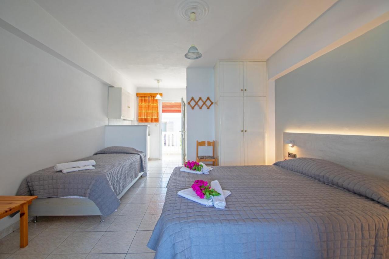 Baywatch Apartments On The Beach By "Elite" Ammoudi Dış mekan fotoğraf