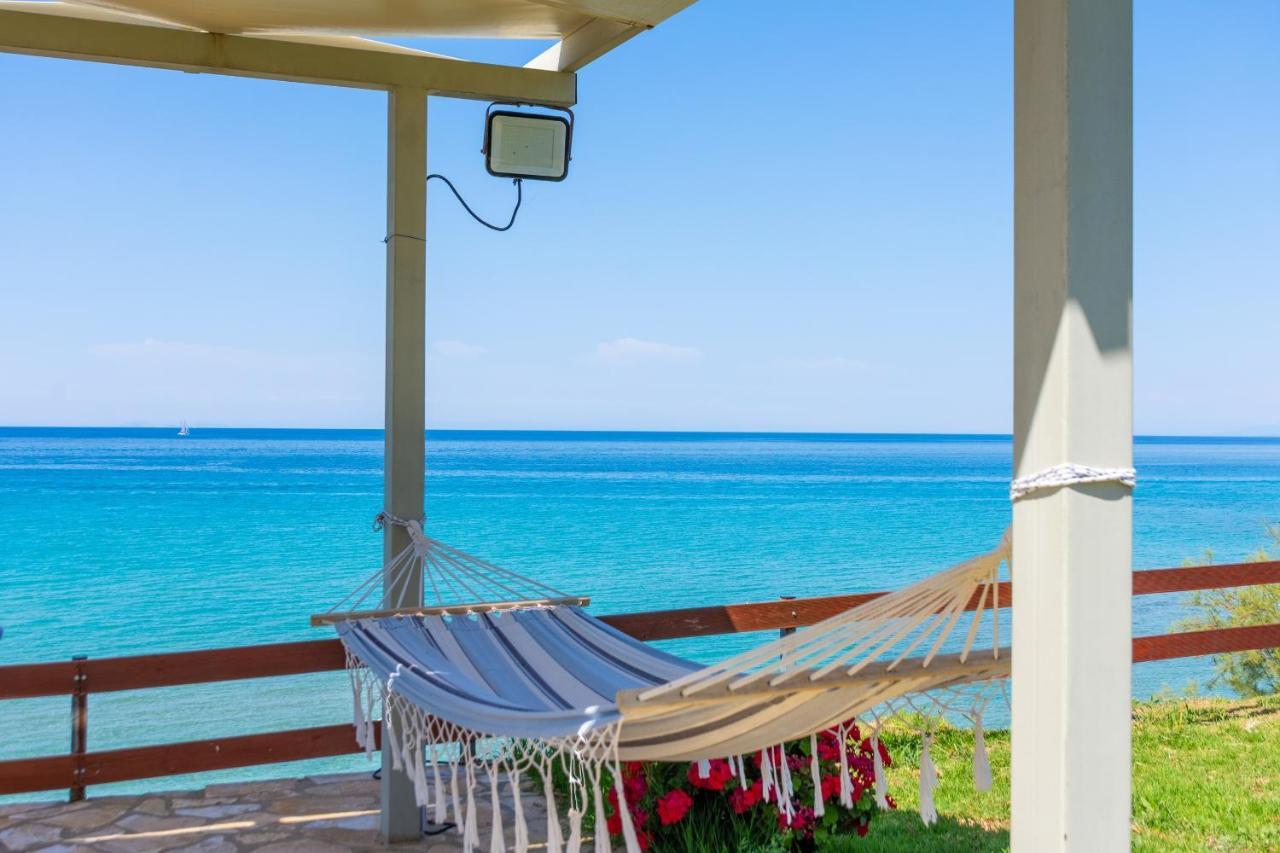 Baywatch Apartments On The Beach By "Elite" Ammoudi Dış mekan fotoğraf