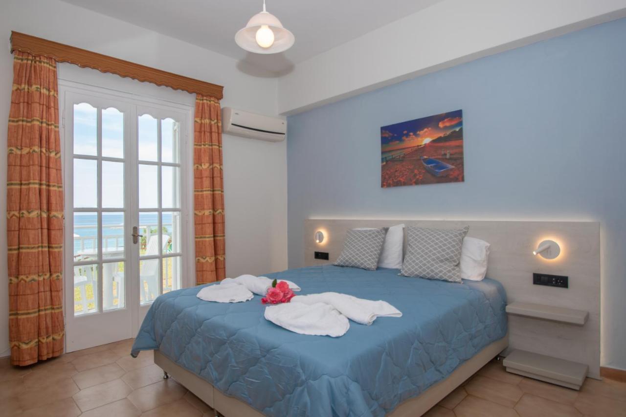 Baywatch Apartments On The Beach By "Elite" Ammoudi Dış mekan fotoğraf