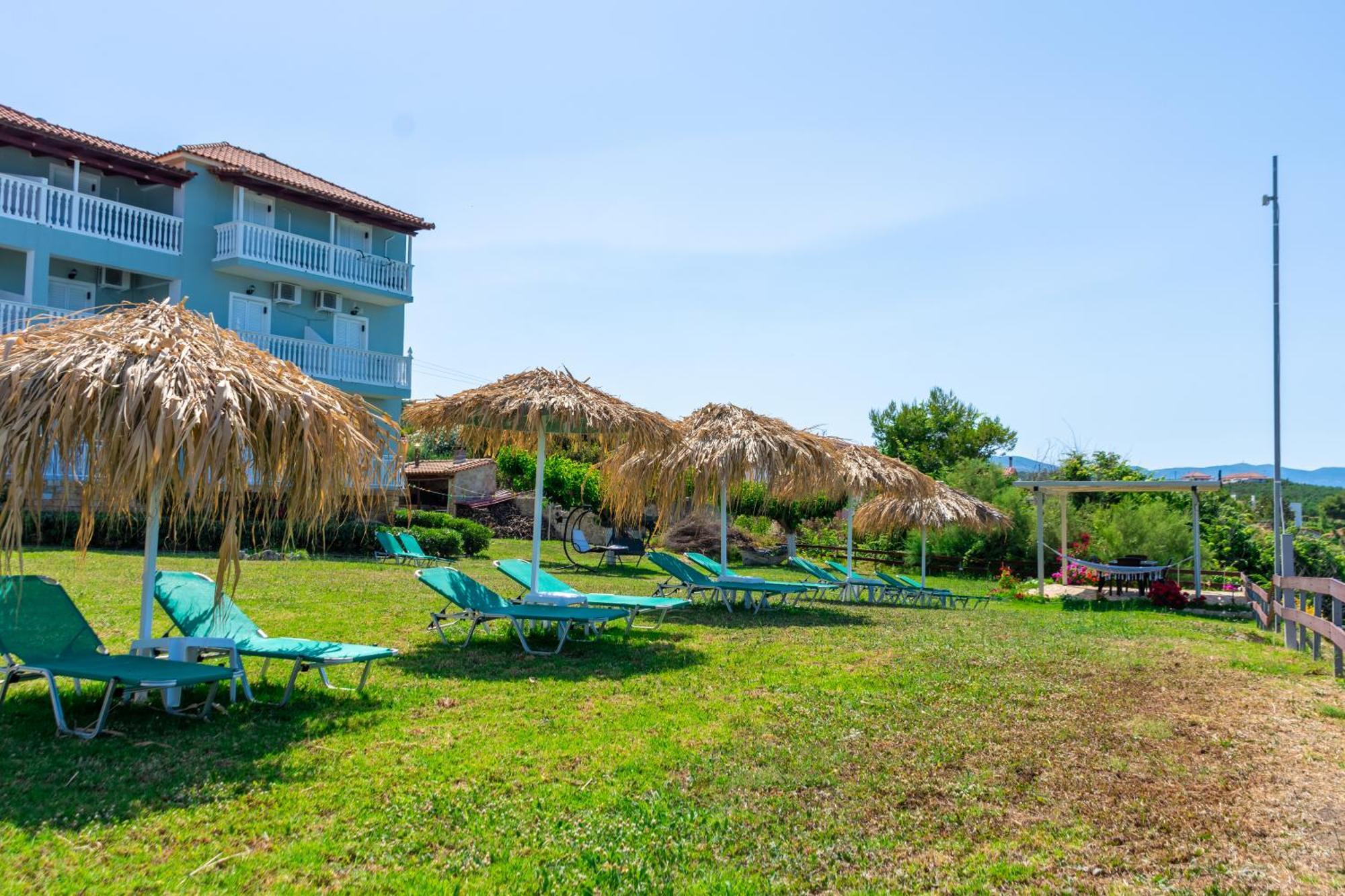 Baywatch Apartments On The Beach By "Elite" Ammoudi Dış mekan fotoğraf